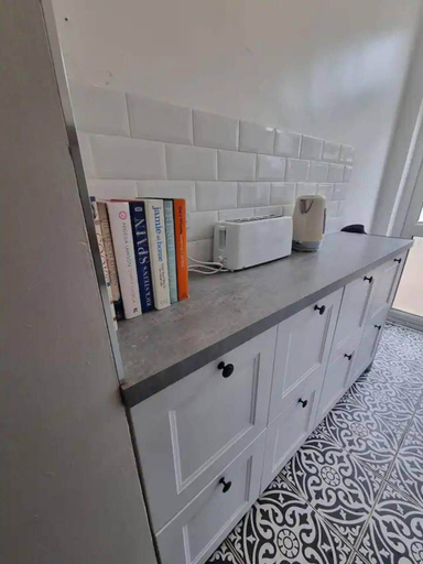 Interior 5, Spacious 3 Bed House-central London-garden-parking, London