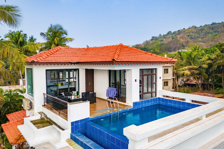 Sport & Beauty 2, StayVista at Mangrove Forest Villa - Rooftop Pool, North Goa