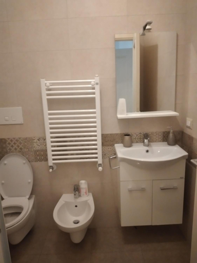 Bathroom 5, Casa di Tina, Bari