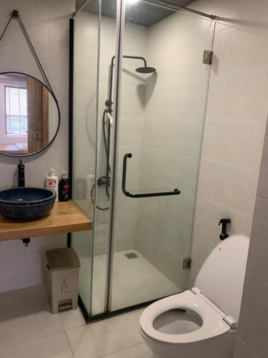 Bathroom 5, Sunrise Apartment City View, District 7