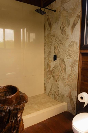 Bathroom 5, Paraíso Nimah, Flores