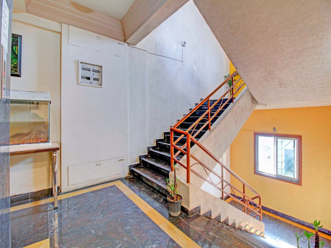 Interior 2, Townhouse Dange Chowk Bus Terminal, Pune