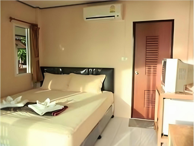 Bedroom 2, Sea Flower Resort, Koh Chang