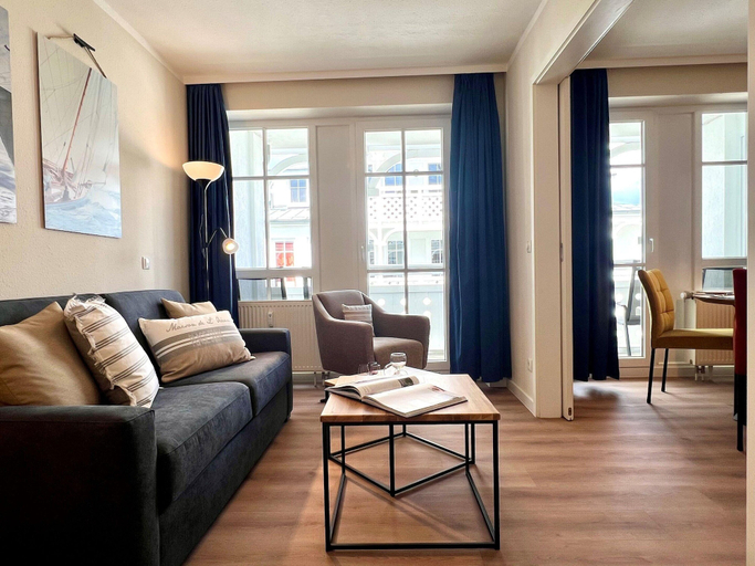 Living room 2, Moderne Ferienwohnung mit Balkon in Sellin, Vorpommern-Rügen