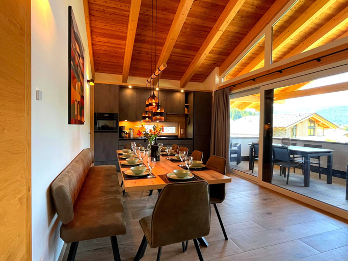 Dining 4, Ski-in/ski-out Chalet With Beautiful View, Murau