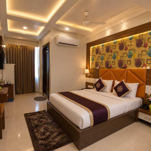 Room 2, HOTEL SILVER PALACE, Ahmadabad