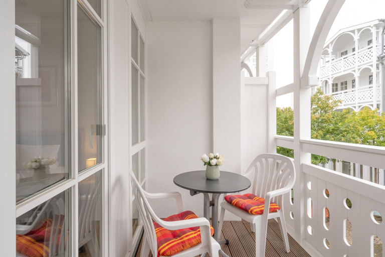 Balcony 3, Hochwertige Ferienwohnung fur 3 im Seepark Sellin, Vorpommern-Rügen