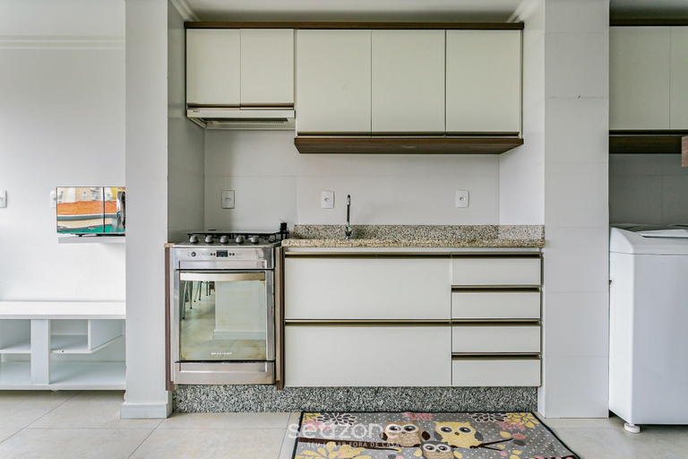 Private kitchen, Apt With Suites 500m From Jurere Beach Cpj504, Florianopolis