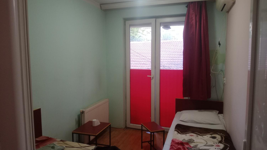Bedroom, Laki Skopje, Skopje