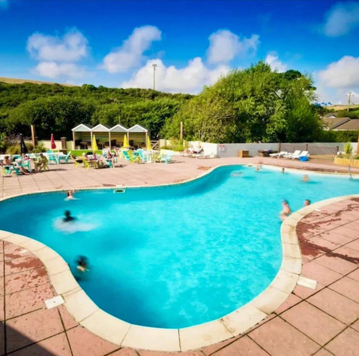 Sport & Beauty 5, Newquay Bay Resort, Pet Friendly, Sleeps 6, Wifi, Cornwall