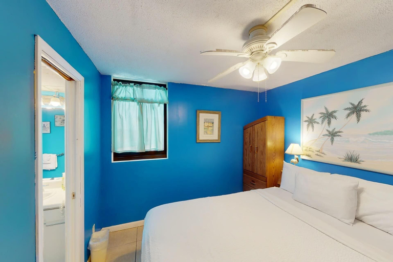 Bedroom 3, Sunbird 111w, Bay