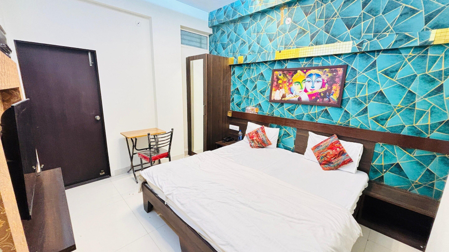 Room 2, Townhouse Star Square Vijay Nagar, Indore