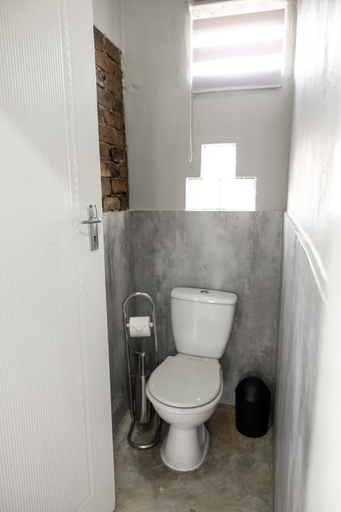 Bathroom 3, Big5Haven, Ekurhuleni