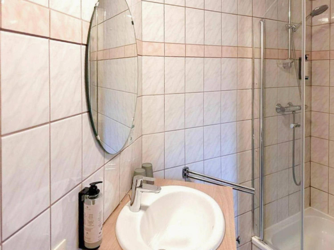 Bathroom 2, Au Coeur d'Alle by Belvilla, Namur