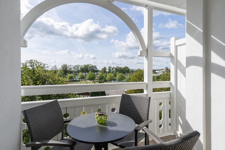 Balcony 3, Helle und Gemutliche Ferienwohnung mit Balkon im Seepark Sellin, Vorpommern-Rügen