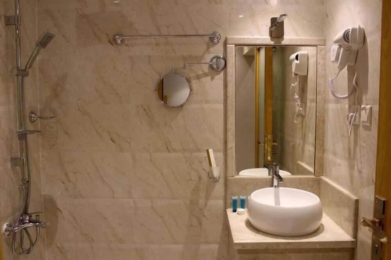 Bathroom, AL Muhaidb Residence Abha - Economic