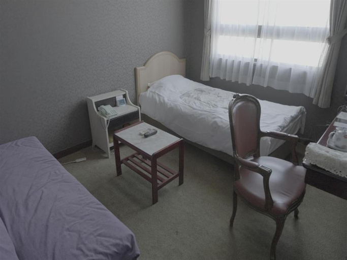 Bedroom 3, Hotel Nakayamasou, Miyakonojō