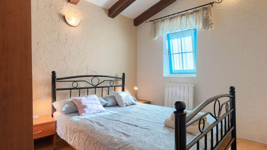 Bedroom 2, Villa casa Nadalina by Villas Guide, Višnjan
