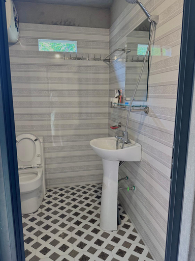 Bathroom, Merly House, Sa Pa