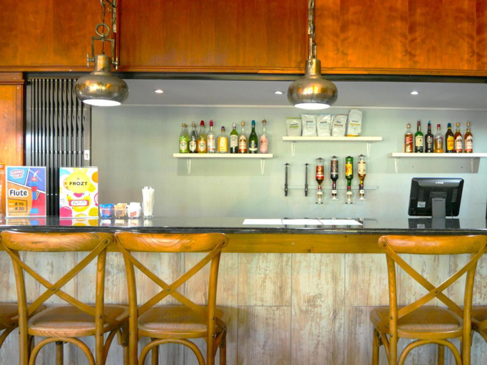 Food & Drinks 2, To Strand Holiday Resort, Ugu
