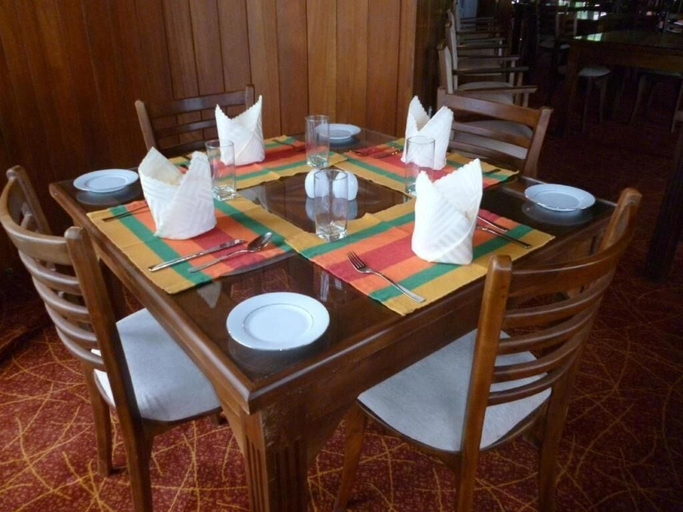 Food & Drinks 5, Daffodils Hotel, Nuwara Eliya