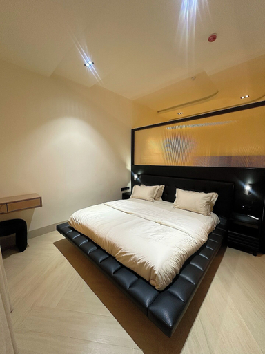Room 5, Chulis Apartment, AbujaMun