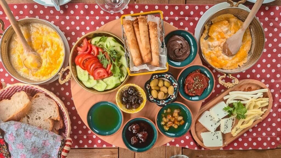 Food and drink, Yıldız Dagevi, Çaykara