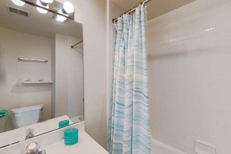 Bathroom 2, Sealoft 2032, Beaufort