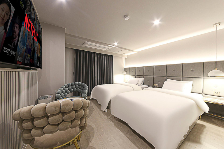 Bedroom 2, Busan Choeup Denbasta Hotel, Busanjin