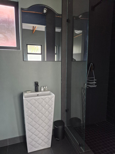 Bathroom 3, Febe-Mari Guesthouse, Ngaka Modiri Molema