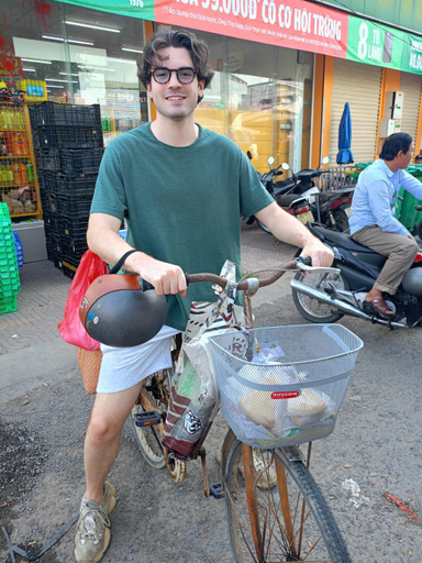 Food & Drinks 2, Song Me Home, Long Hồ