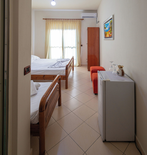 Room 4, Serxhio Apartments Golem, Kavajës