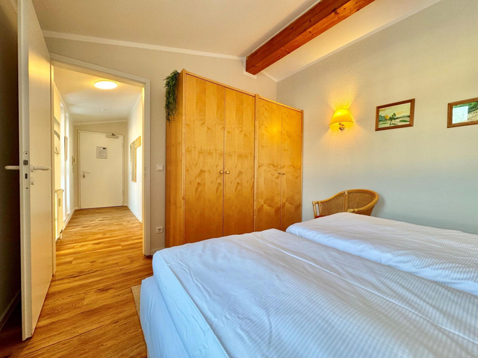 Room 5, Komfortable Ferienwohnung in Sellin mit Balkon, Vorpommern-Rügen