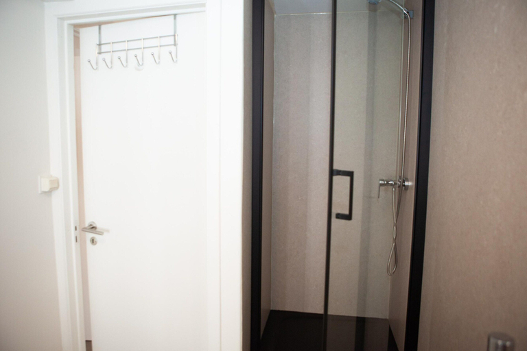 Bathroom 5, Central Verviers Family Apartment, Liège