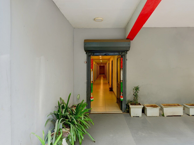 Reception 5, Deluxe T Nagar Chennai, Chennai