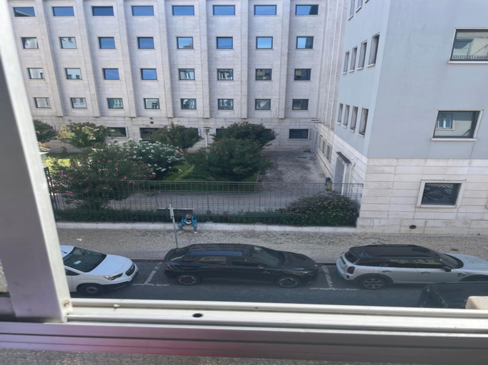 Interior 2, Room-very Prime Location From Lisbon air, Lisbon