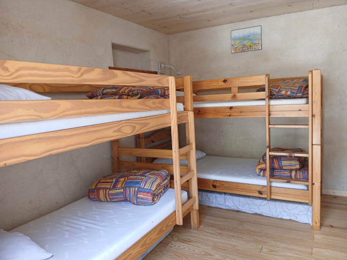 Bedroom 4, Gite d'Etape et de Sejour de Meolans, Alpes-de-Haute-Provence