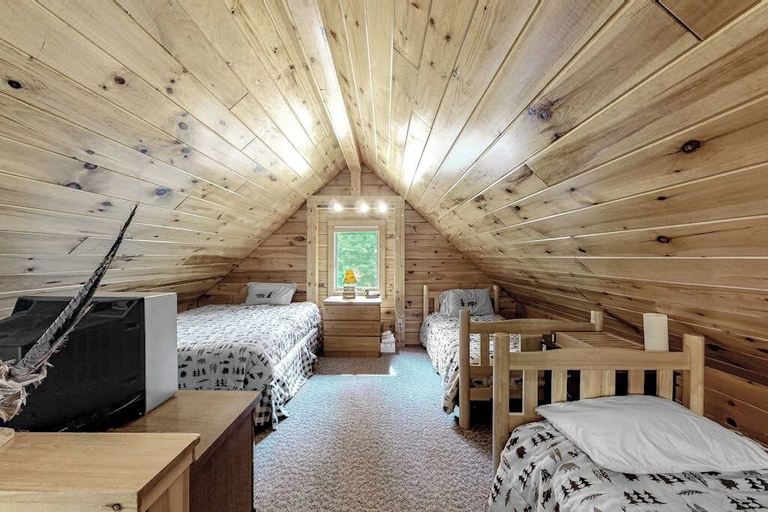 Room 2, Lakefront Cabin on First Roach Pond With Dock, Lake View & Firepit- Dog-friendly, Piscataquis