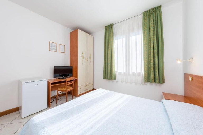 Bedroom 2, Albergo Nuova Aurora, Venezia