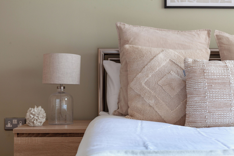 Bedroom 2, The London Bridge Collection, London