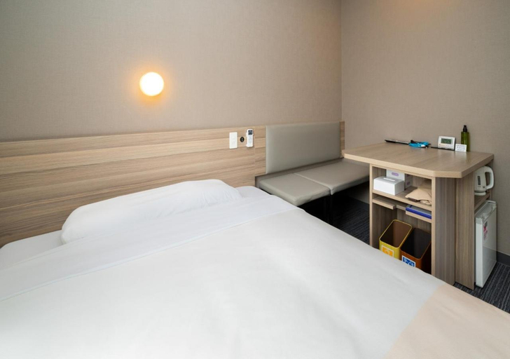 Bedroom 3, Super Hotel Shin Yokohama, Yokohama