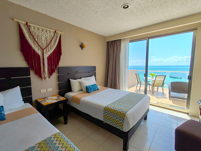 Bedroom 4, Hacienda Morelos Beach Front Hotel, Benito Juárez