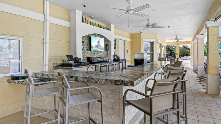 Dining, Vista Cay 3BR Near Universal & Convention, Orange