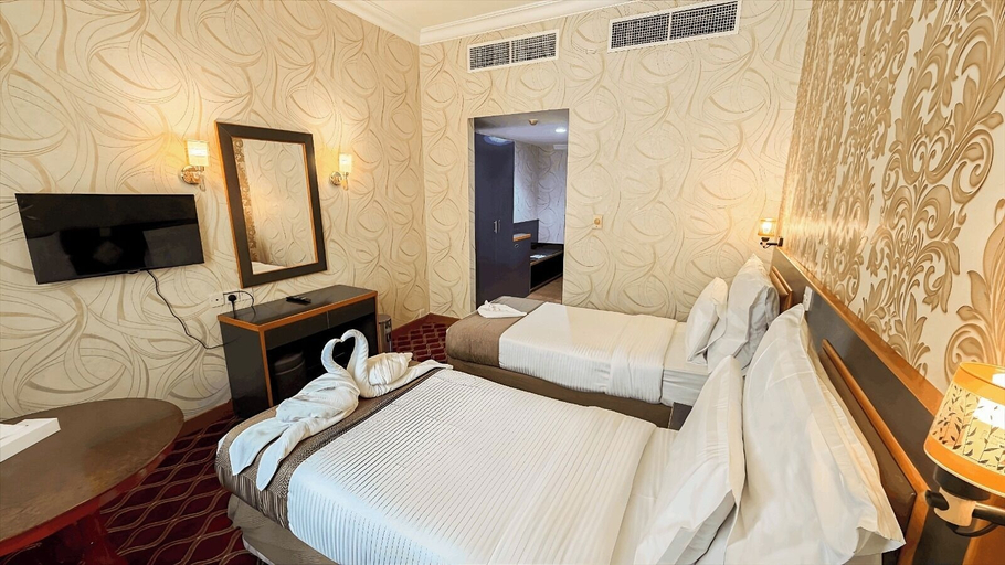 Bedroom 5, Elite Jonrad Hotel, Dubai