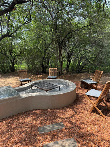 Others 3, Warthogs Rest, Mopani