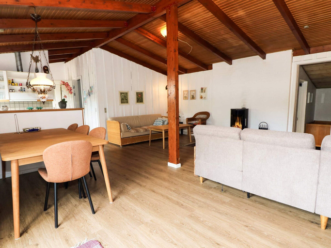 Others 5, 4 Star Holiday Home in Hadsund, Mariagerfjord