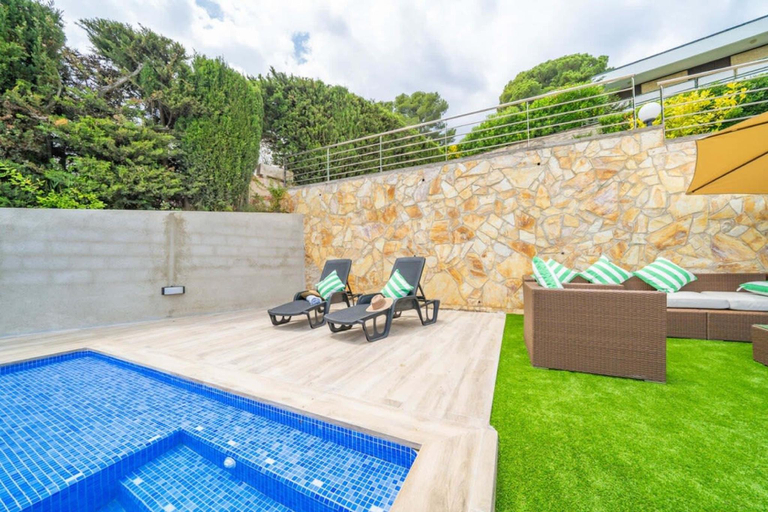 Sport & Beauty 4, Villa Cristina Lux - Cala Treumal, Girona