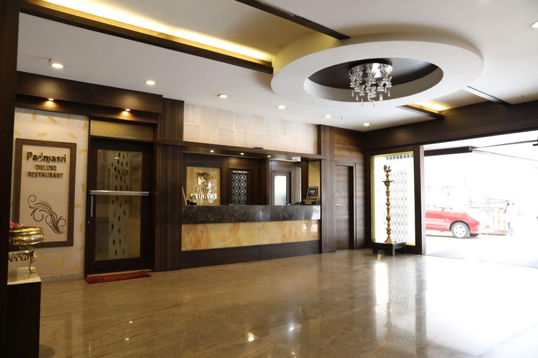 Others 4, Hotel Srinivas, Dakshina Kannada