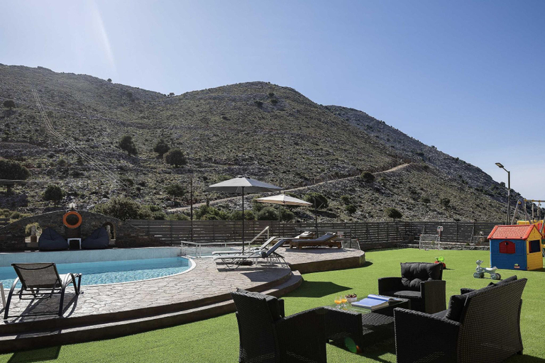 1, Villa Pasiphae - With Private Pool, Crete