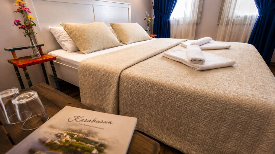 Bedroom 4, Karaburun Konak Hotel, Karaburun